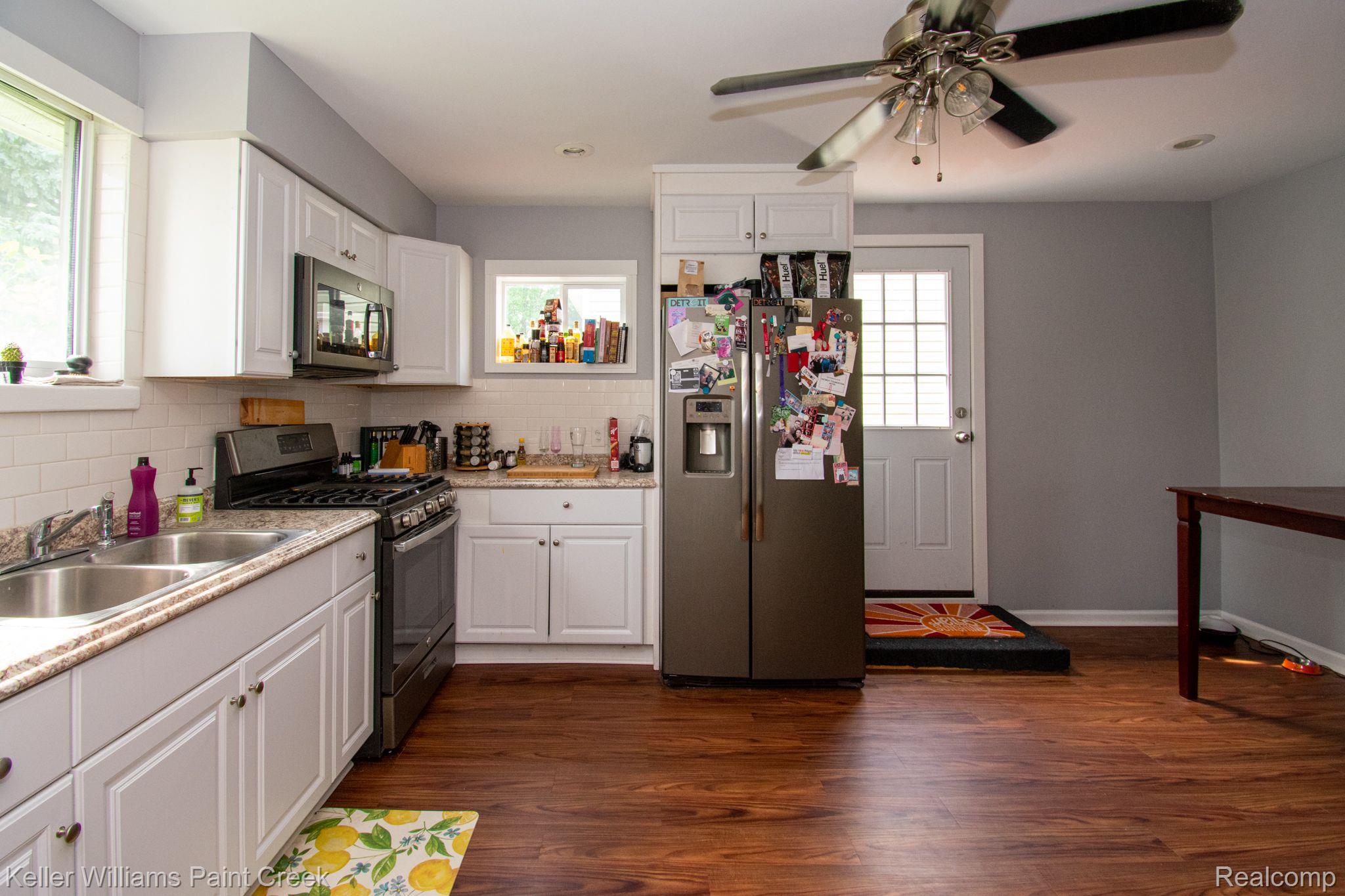 2879 Alexander Street Rochester, MI 48309 - Photo 9 of 21 Gallery Image 9