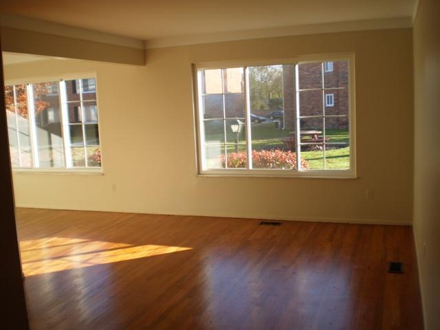 29326 Hoover Road Warren, MI 48093 - Photo 15 of 15 31031615-14.JPG