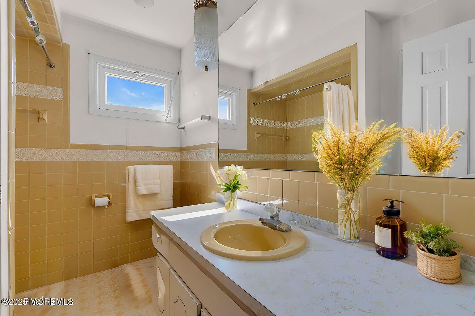 1514 Salem Road Point Pleasant, NJ 08742 - Photo 18 of 35 pic-21-another-bathroom-pic - Bathroom -