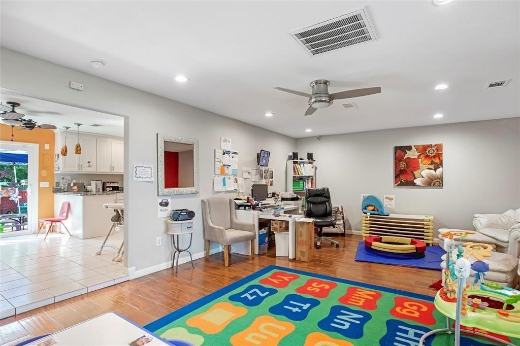 5302 Treaschwig Road Spring, TX 77373 - Photo 5 of 41 a living room with patio and a table