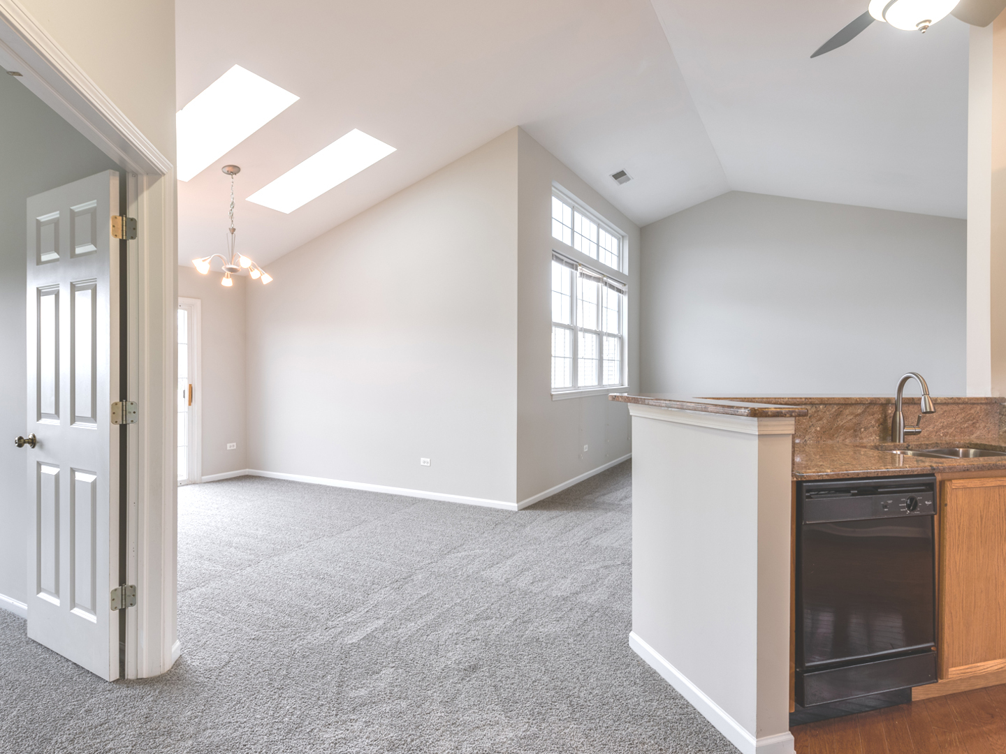 2947 Rutland Circle, Unit 203 Naperville, IL 60564 - Photo 2 of 20
