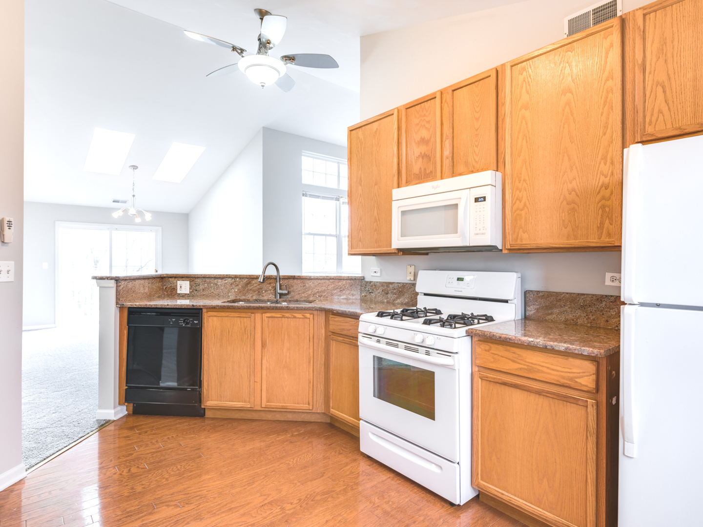2947 Rutland Circle, Unit 203 Naperville, IL 60564 - Photo 11 of 20