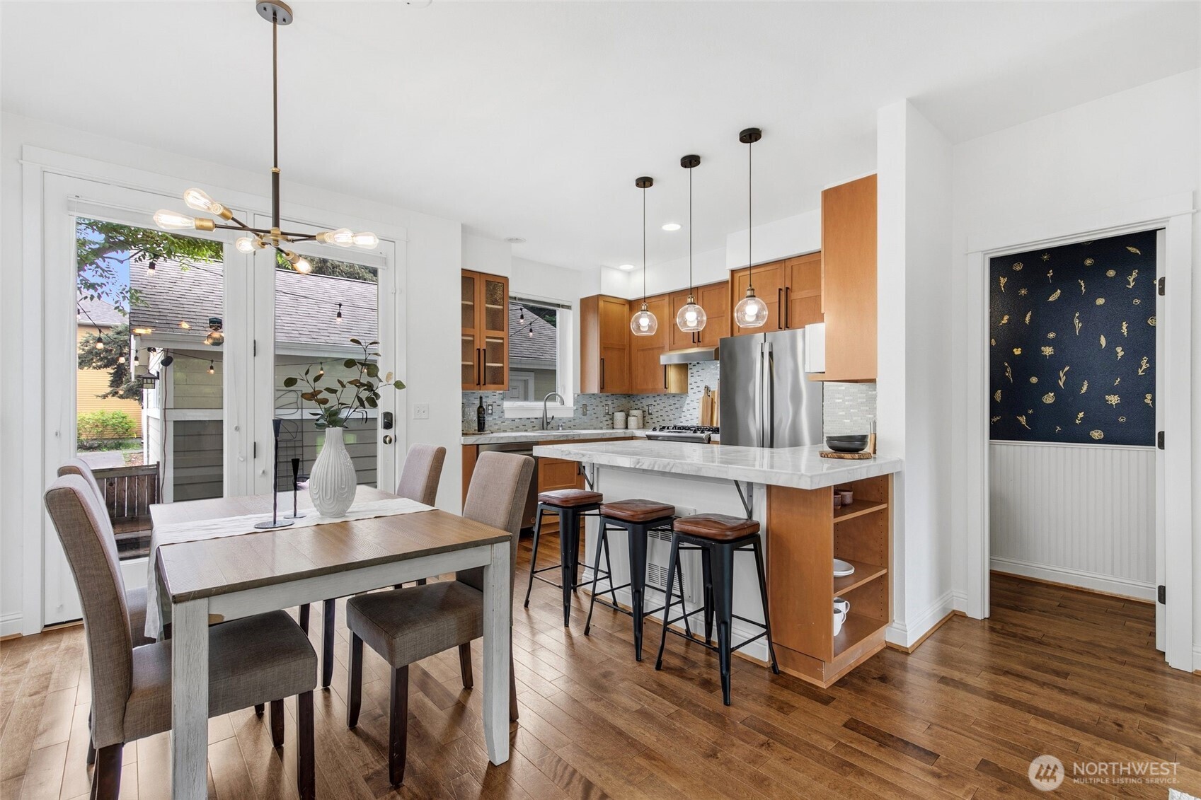 3131 Southwest Raymond Street Seattle, WA 98126 - Photo 7 of 32