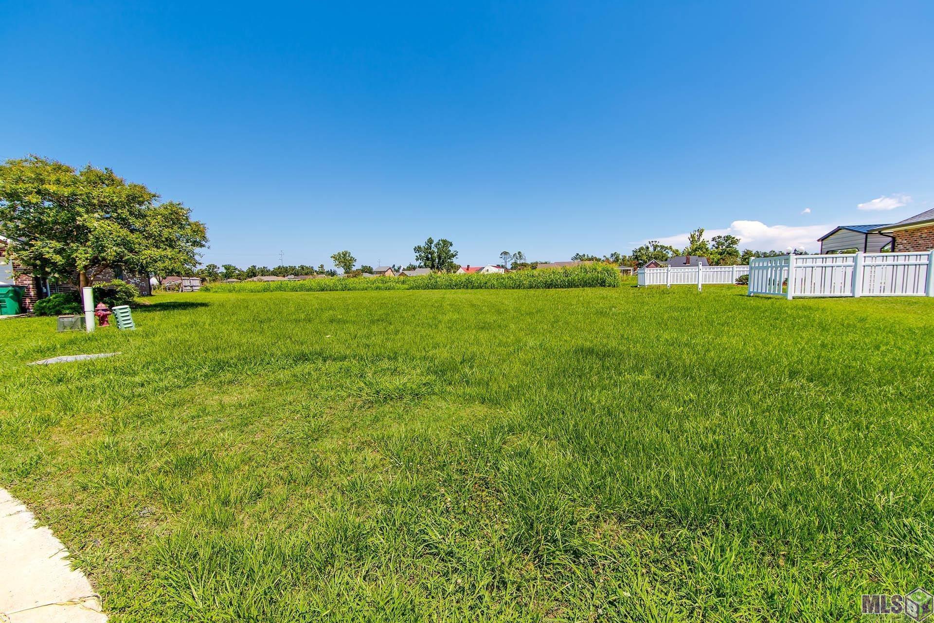 Tbd East 28th Place Larose, LA 70373 - Photo 2 of 5