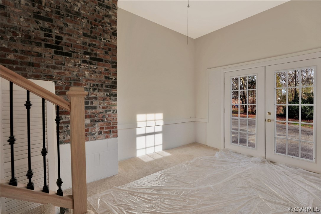 4601 Treely Road Chester, VA 23831 - Photo 21 of 27 en empty room with windows