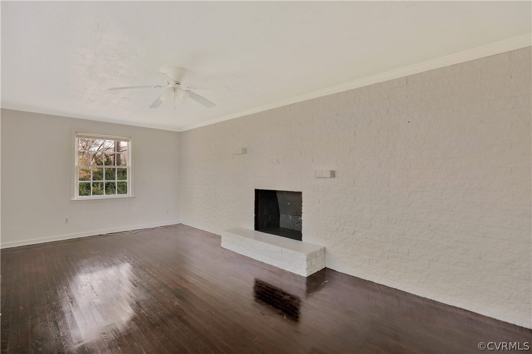 4601 Treely Road Chester, VA 23831 - Photo 9 of 27 an empty room with windows