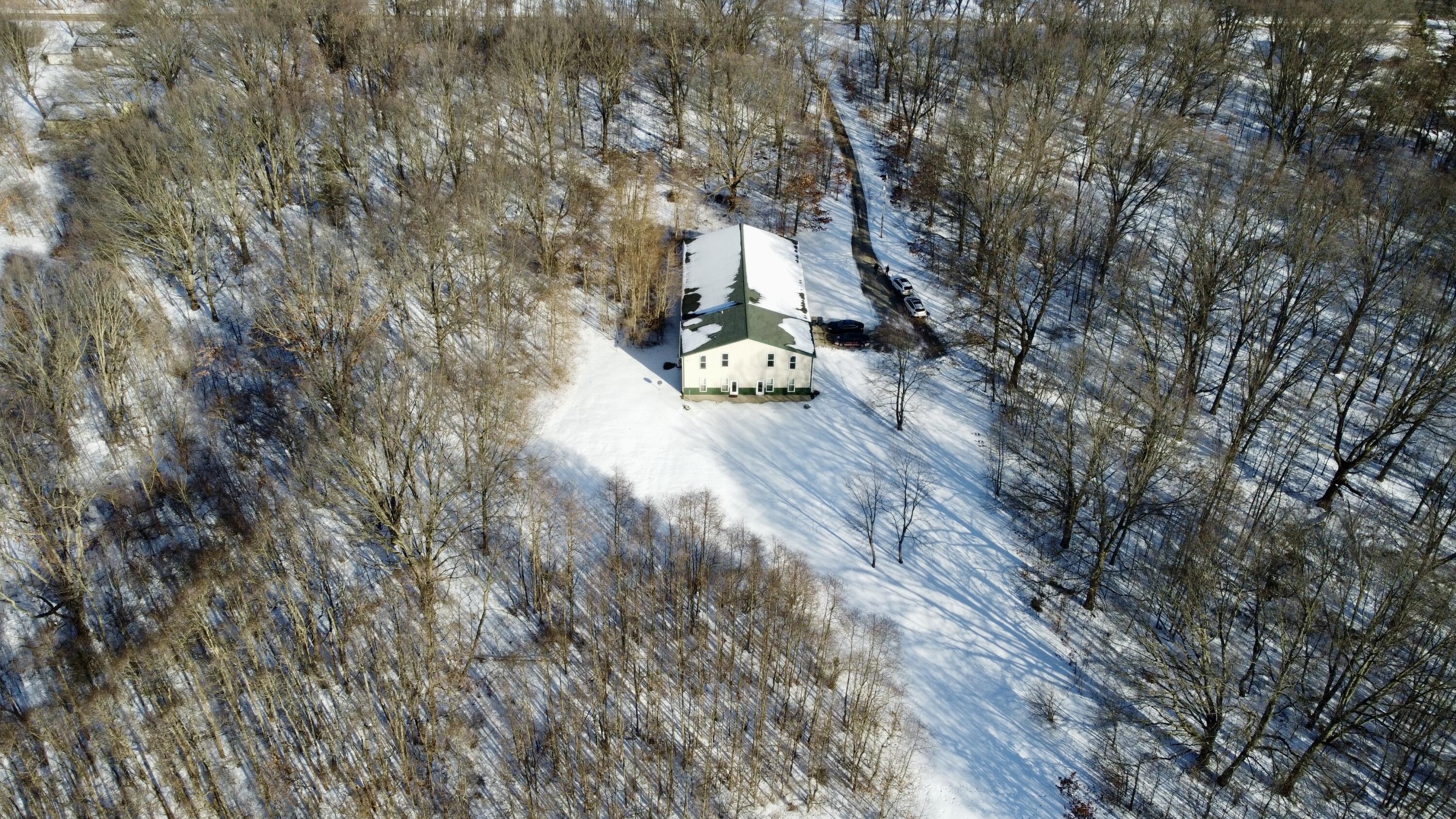 3060 Chabot Road Benton Harbor, MI 49022 - Photo 12 of 41 DJI_0674