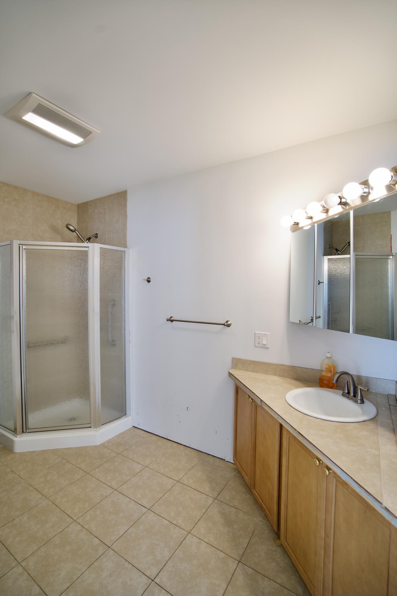 3060 Chabot Road Benton Harbor, MI 49022 - Photo 22 of 41 bath2