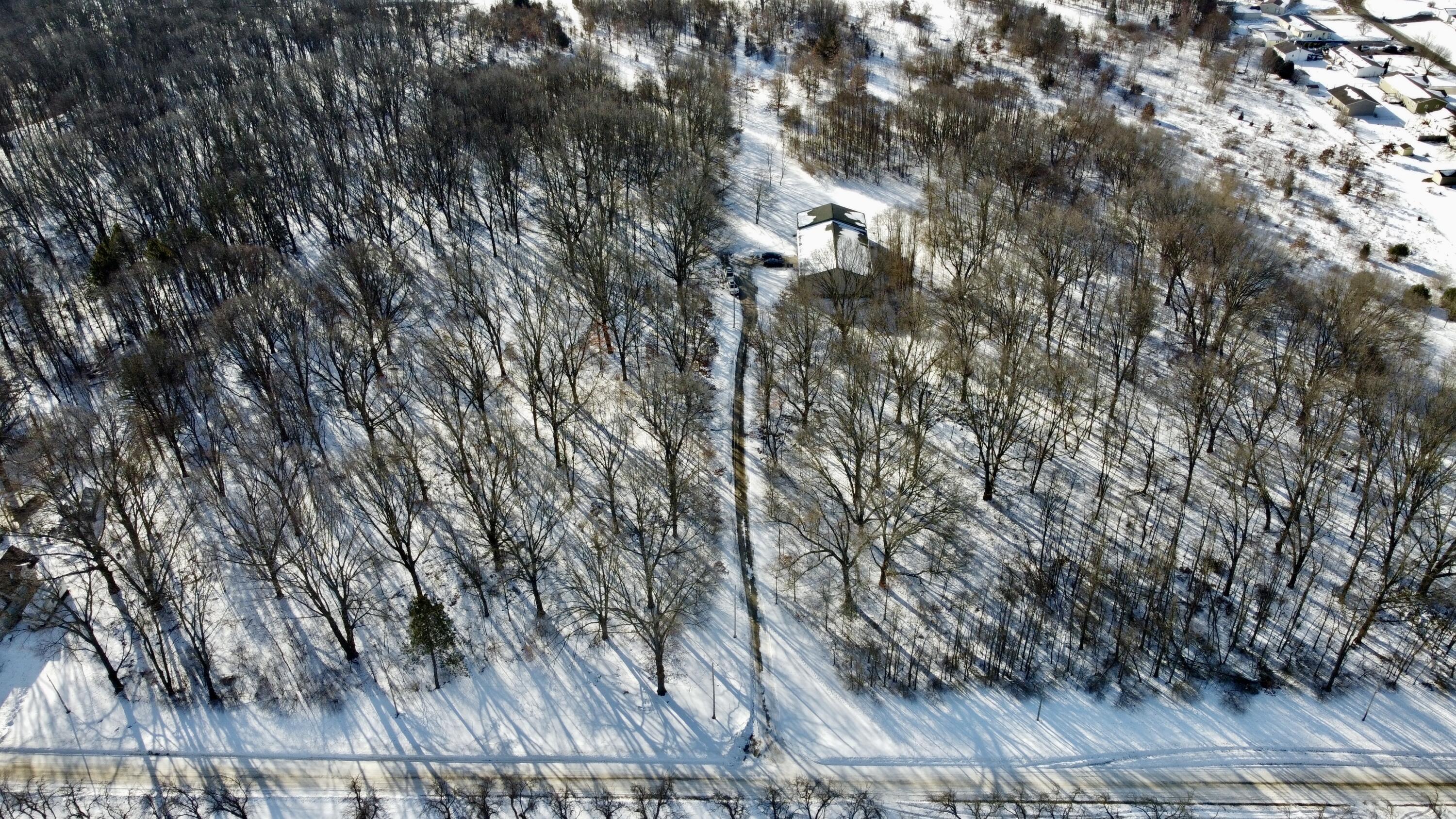3060 Chabot Road Benton Harbor, MI 49022 - Photo 39 of 41 DJI_0662