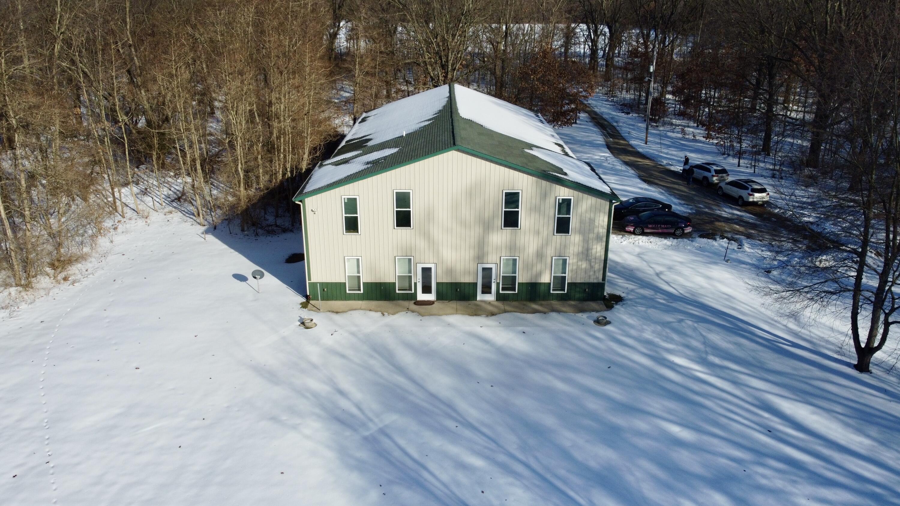 3060 Chabot Road Benton Harbor, MI 49022 - Photo 5 of 41 DJI_0667