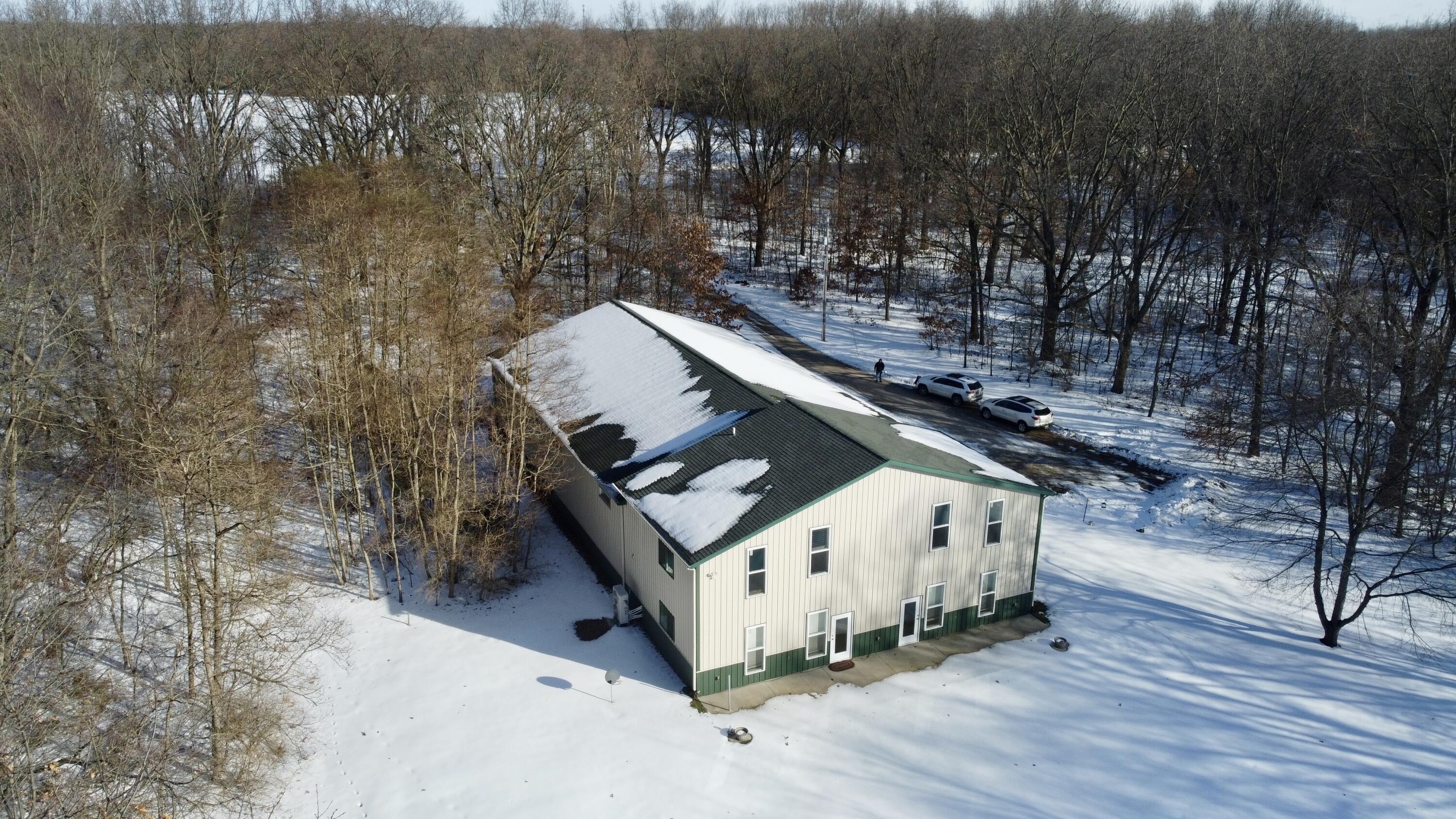 3060 Chabot Road Benton Harbor, MI 49022 - Photo 8 of 41 DJI_0670