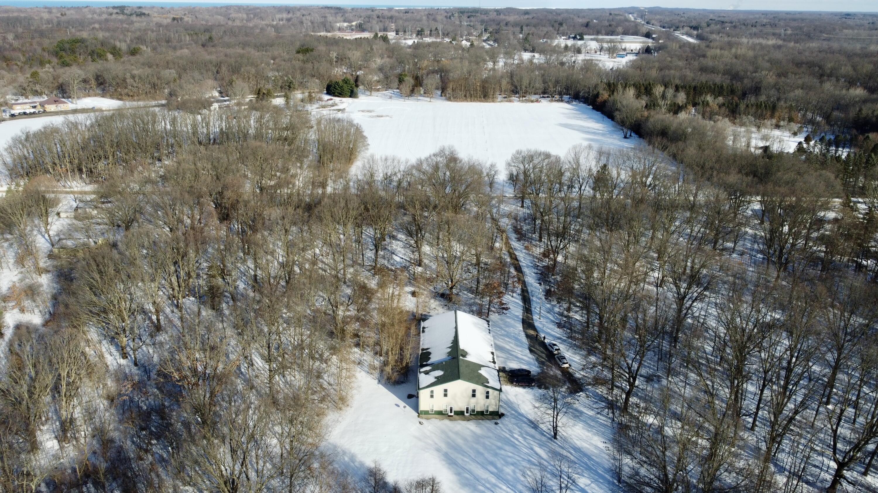 3060 Chabot Road Benton Harbor, MI 49022 - Photo 9 of 41 DJI_0673