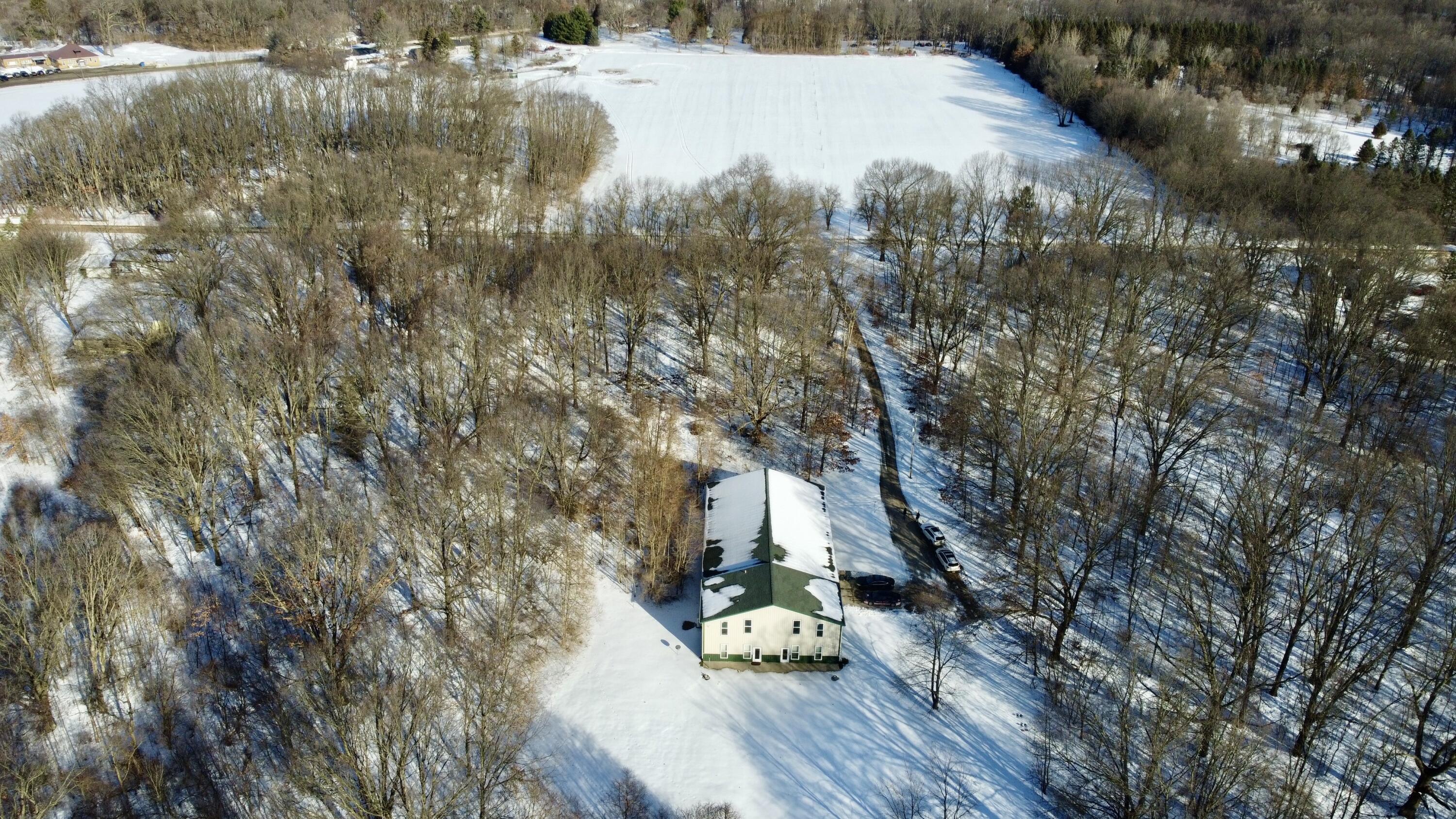 3060 Chabot Road Benton Harbor, MI 49022 - Photo 10 of 41 DJI_0672