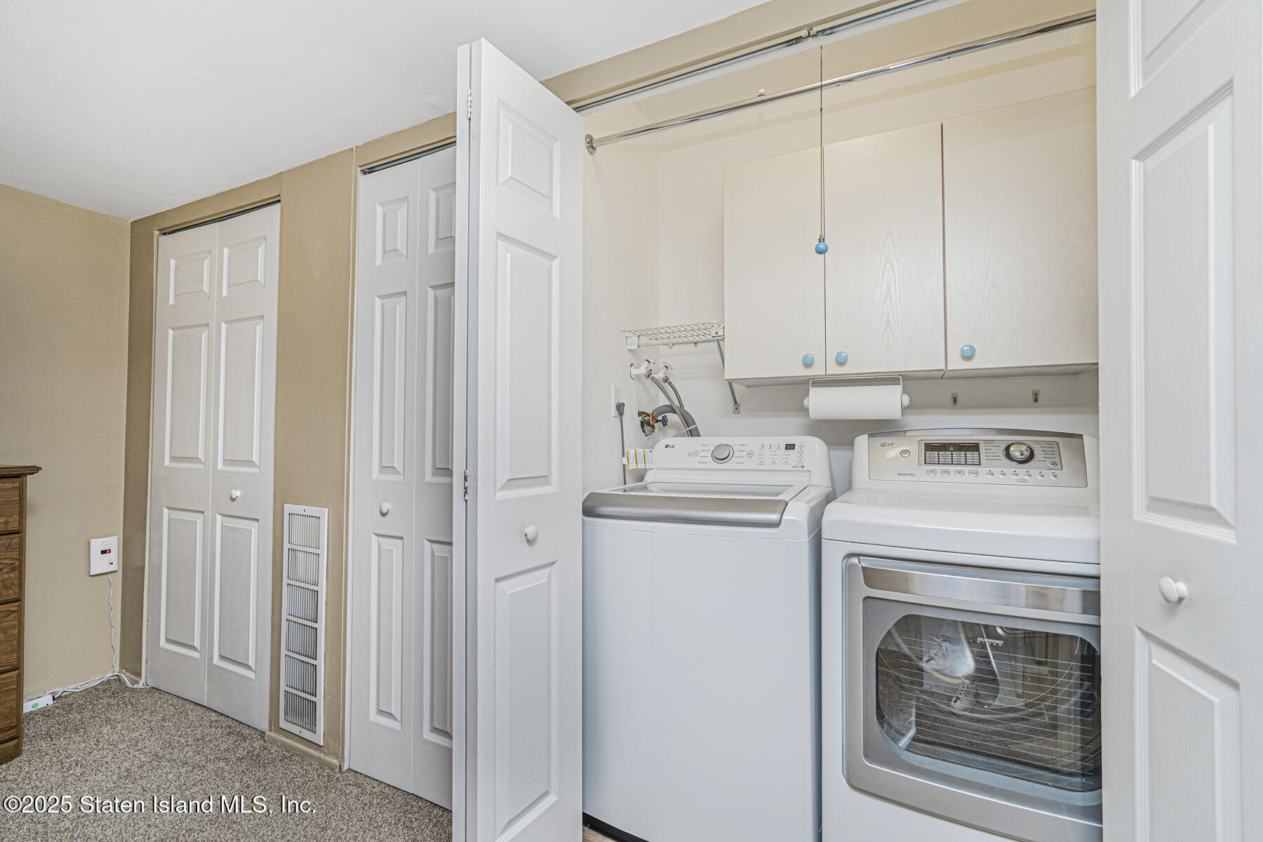 194 Annadale Road Staten Island, NY 10312 - Photo 25 of 45 Photo Dec 02 2025, 1 13 19 PM