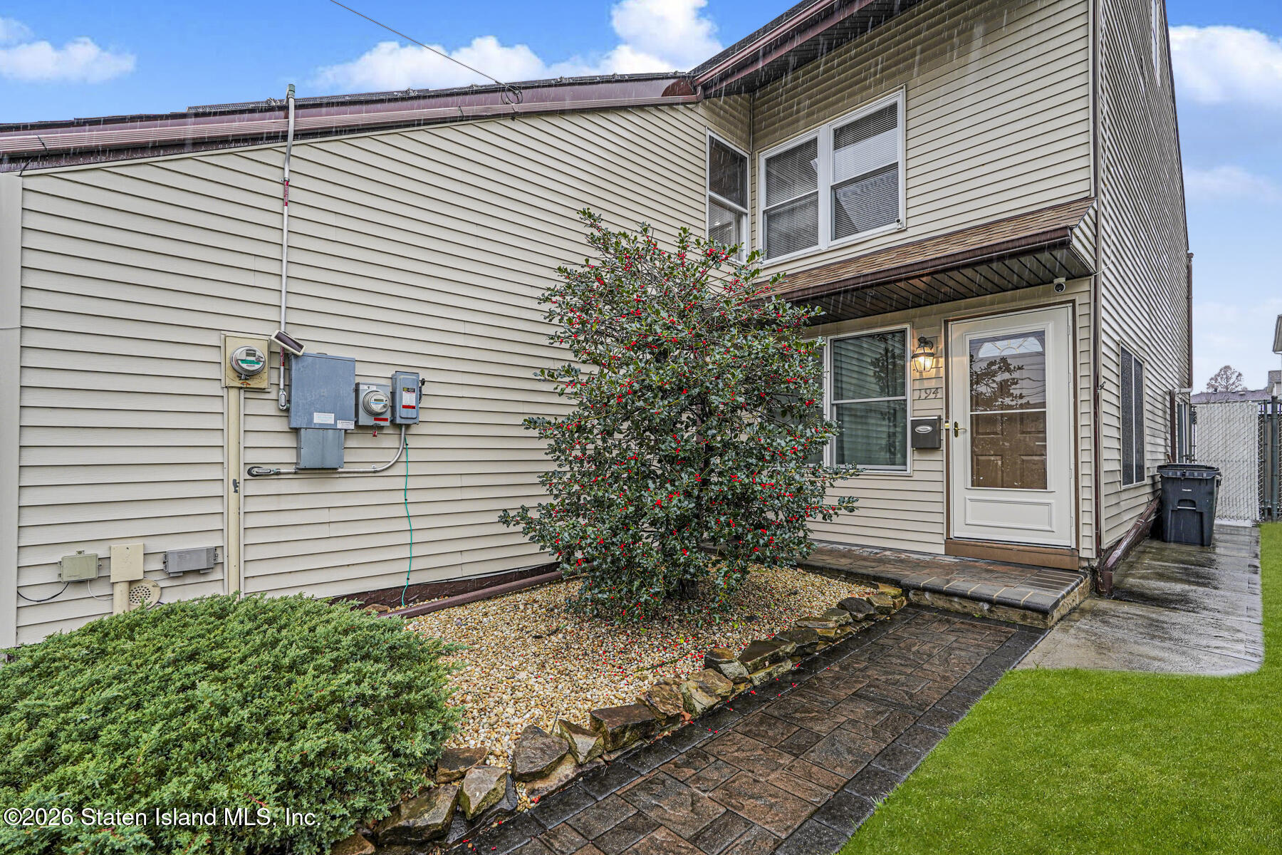 194 Annadale Road Staten Island, NY 10312 - Photo 3 of 45 Welcome Home!