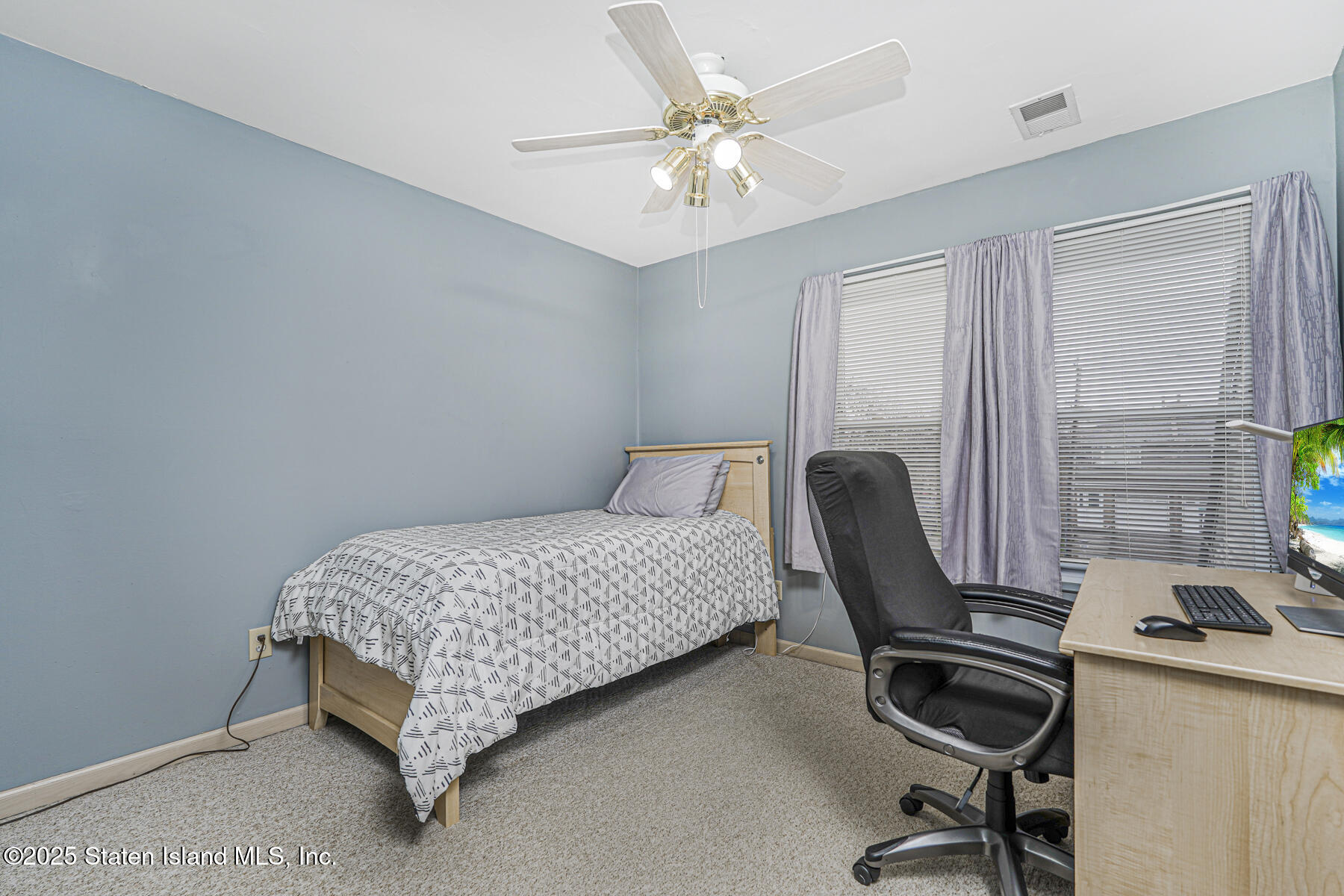 194 Annadale Road Staten Island, NY 10312 - Photo 34 of 45 Photo Dec 02 2025, 1 15 00 PM