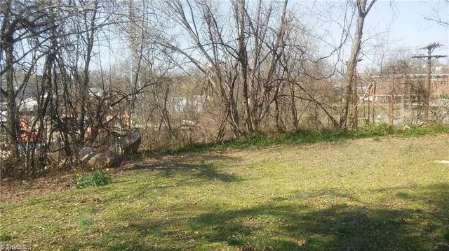 $35,000 | 106 Carolina Avenue, Thomasville, NC 27360