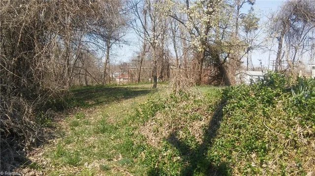 $35,000 | 106 Carolina Avenue, Thomasville, NC 27360