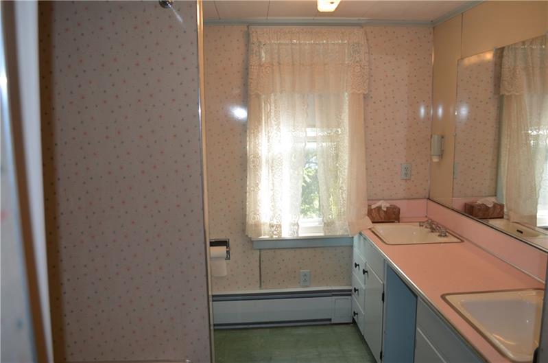 385 Sunset Road Friedens, PA 15541 - Photo 12 of 19 Gallery Image 12