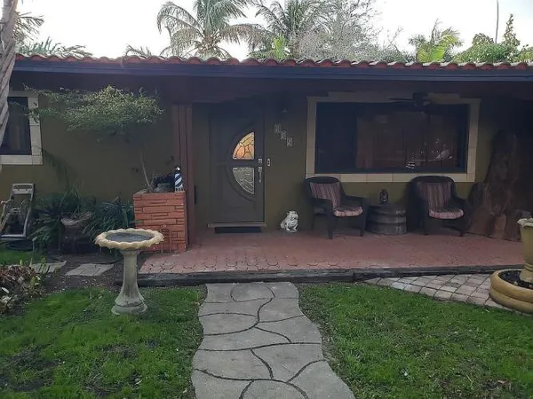 $730,000 | 949 Northeast 25th Avenue, Pompano Beach, FL 33062