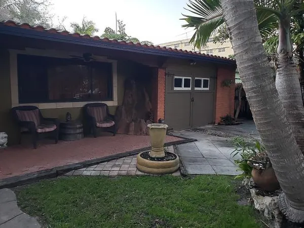 $730,000 | 949 Northeast 25th Avenue, Pompano Beach, FL 33062