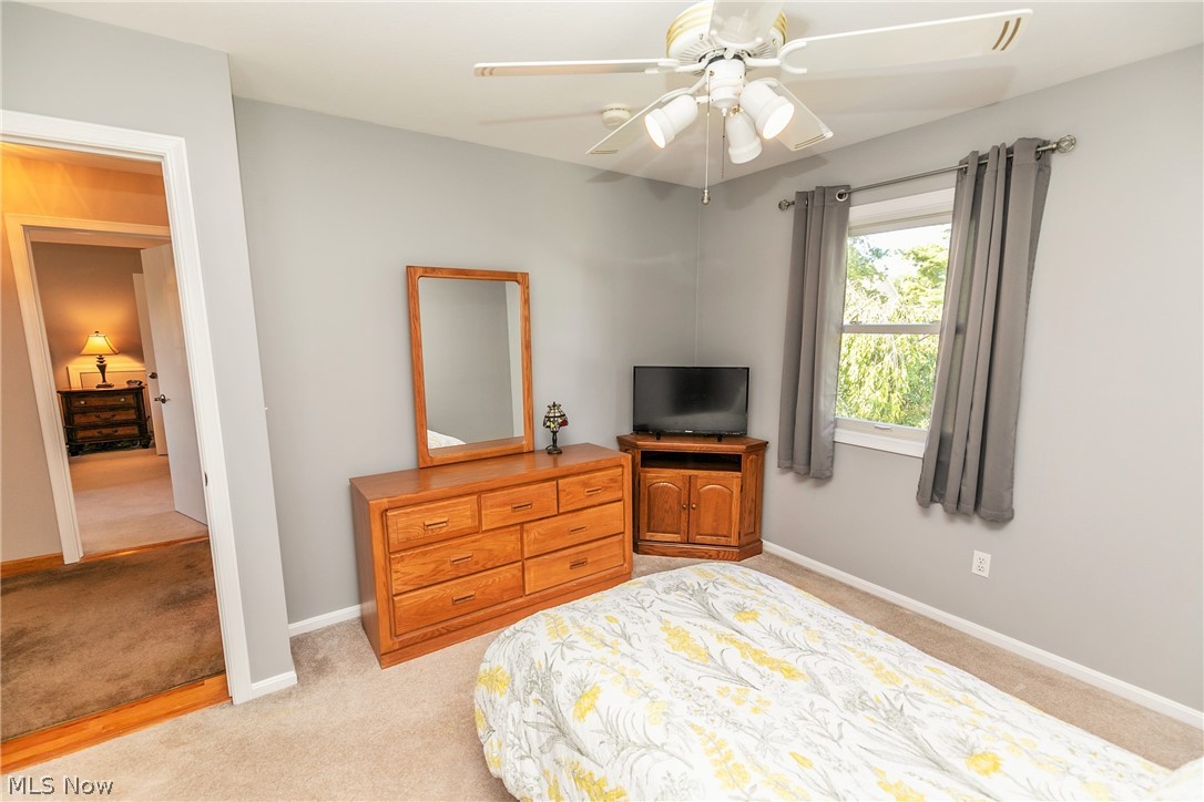 664 Miner Road Cleveland, OH 44143 - Photo 21 of 35