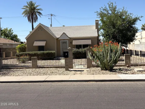 $450,000 | 1617 East Earll Drive, Phoenix, AZ 85016