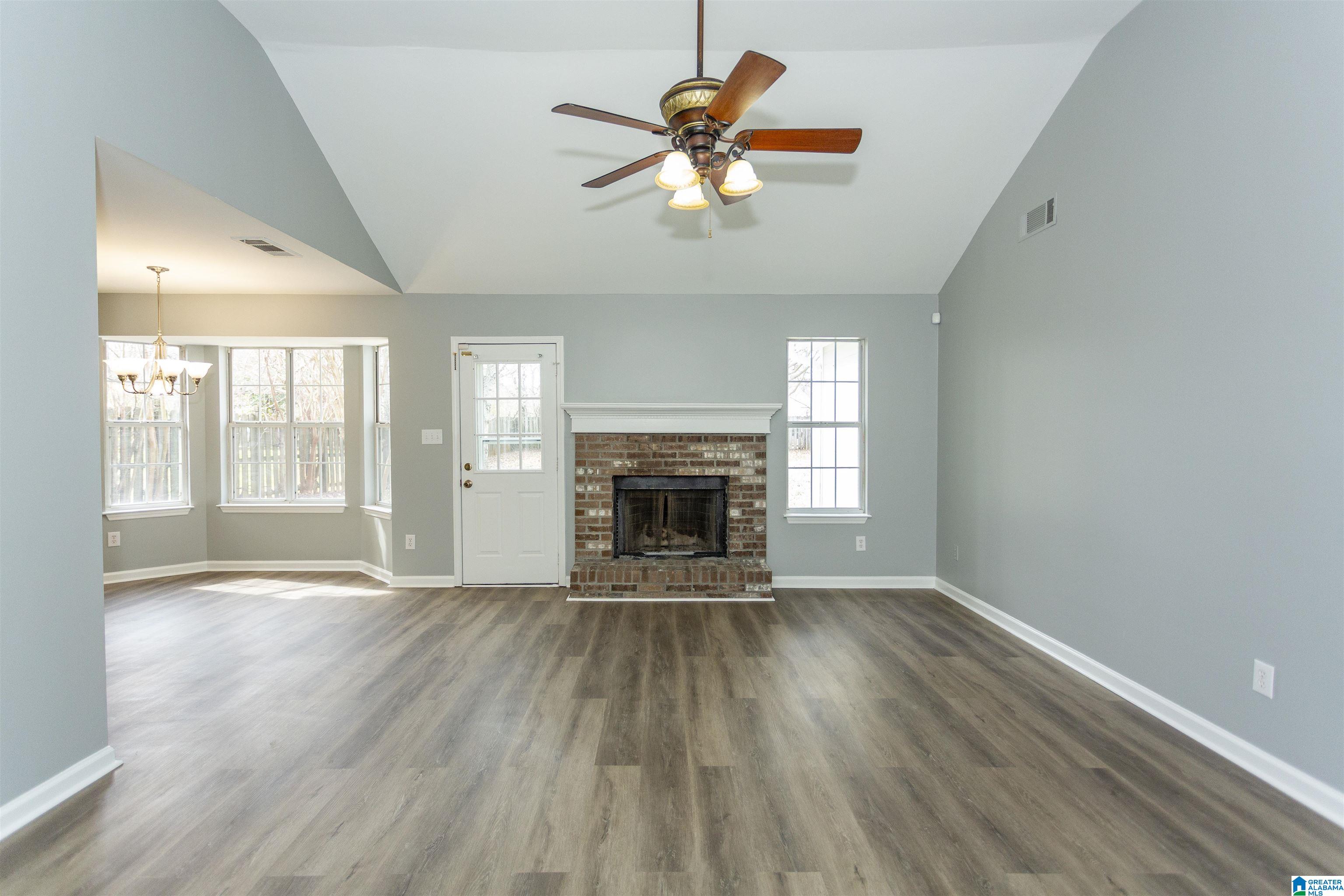 1636 Eastern Valley Road Bessemer, AL 35022 - Photo 8 of 28