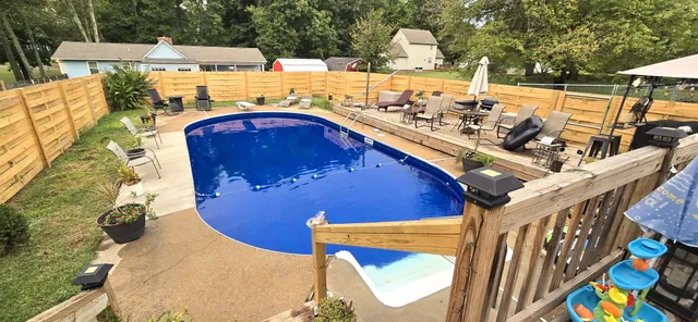 $425,000 | 206 State Avenue, Lawrenceburg, TN 38464