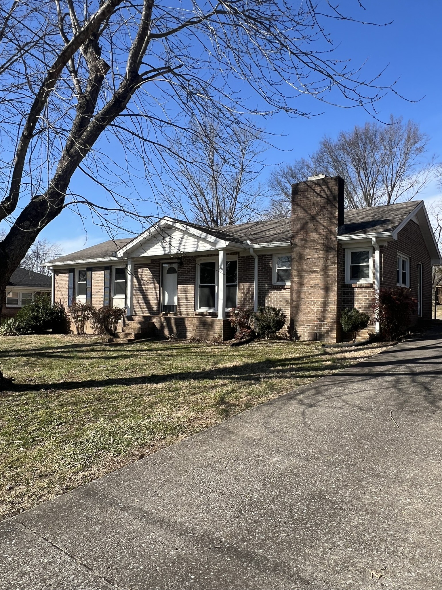442 Rodney Street Gallatin, TN 37066 - Photo 1 of 21 a view of a house with a patio