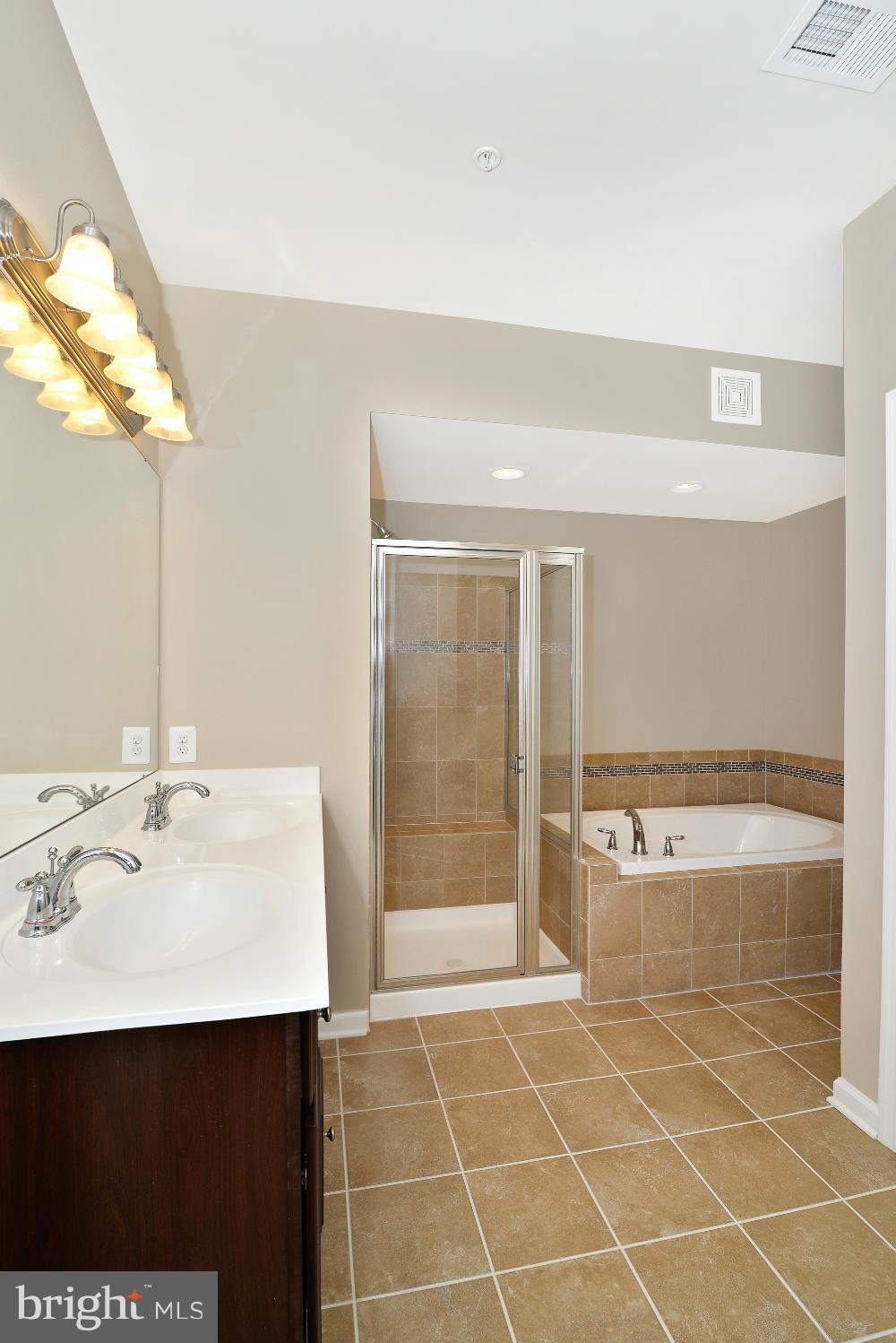 210 Mill Pond Road, Unit A Frederick, MD 21701 - Photo 19 of 30 Bath (Master)