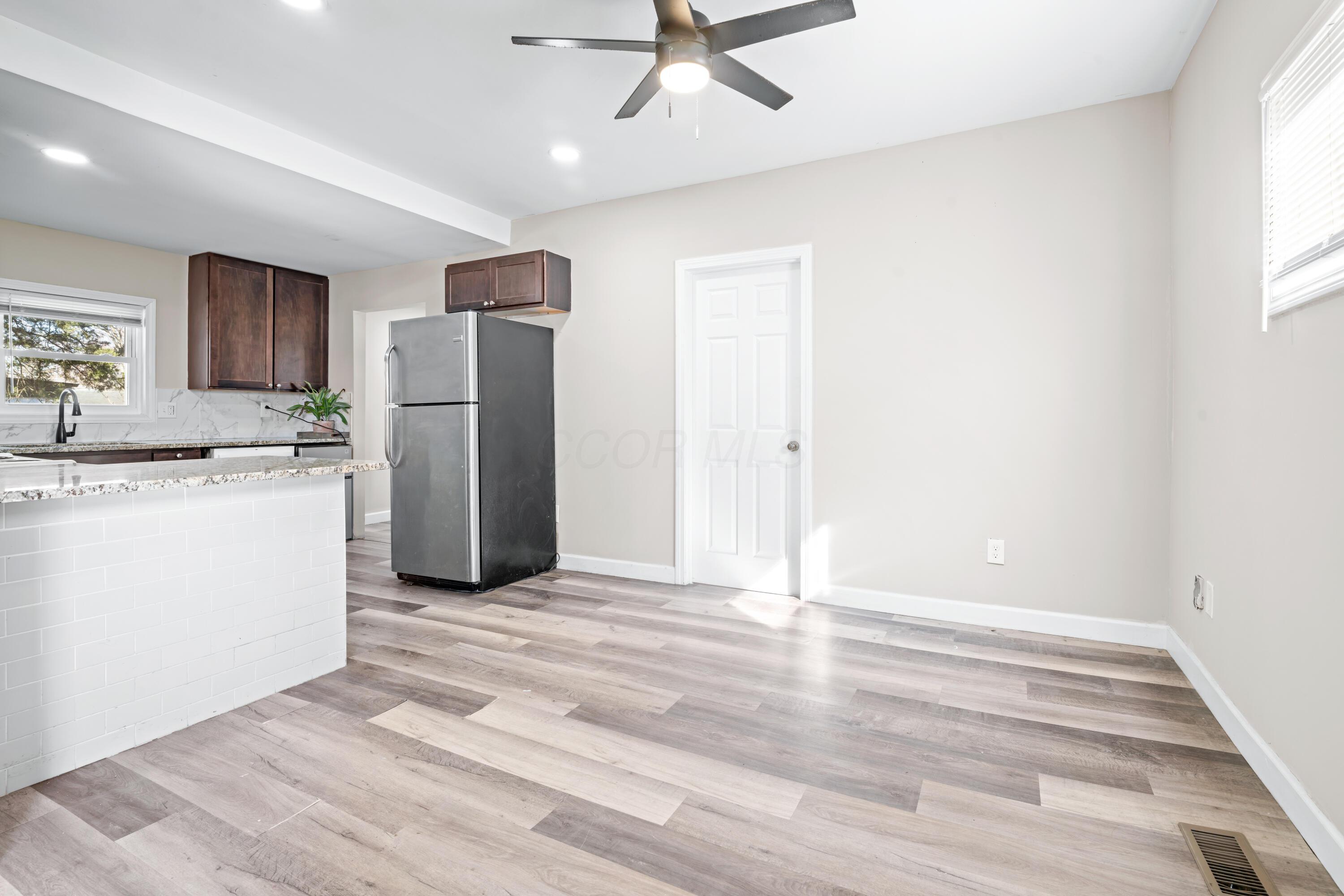 1360 East Weber Road Columbus, OH 43211 - Photo 9 of 25 DSC_5006