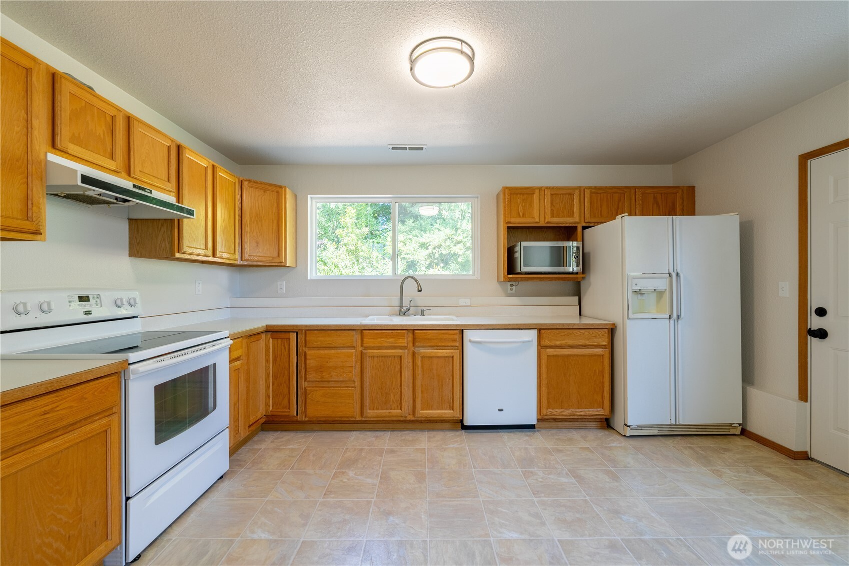 1127 204th Place Southeast Bothell, WA 98012 - Photo 24 of 40