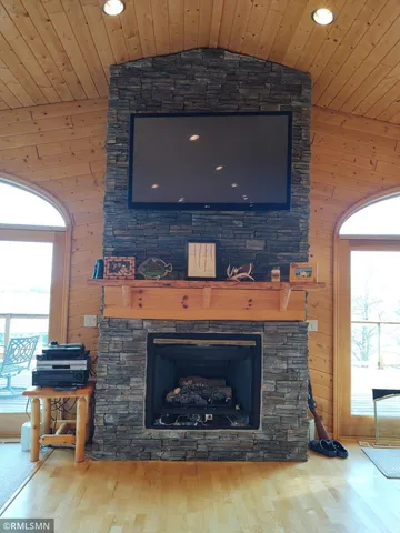 $1,100,000 | 1526 Flag Island, Angle Inlet, MN 56711