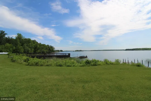 $1,100,000 | 1526 Flag Island, Angle Inlet, MN 56711