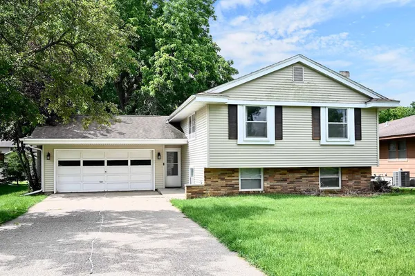 $259,900 | 1775 Gilmore Avenue, Winona, MN 55987