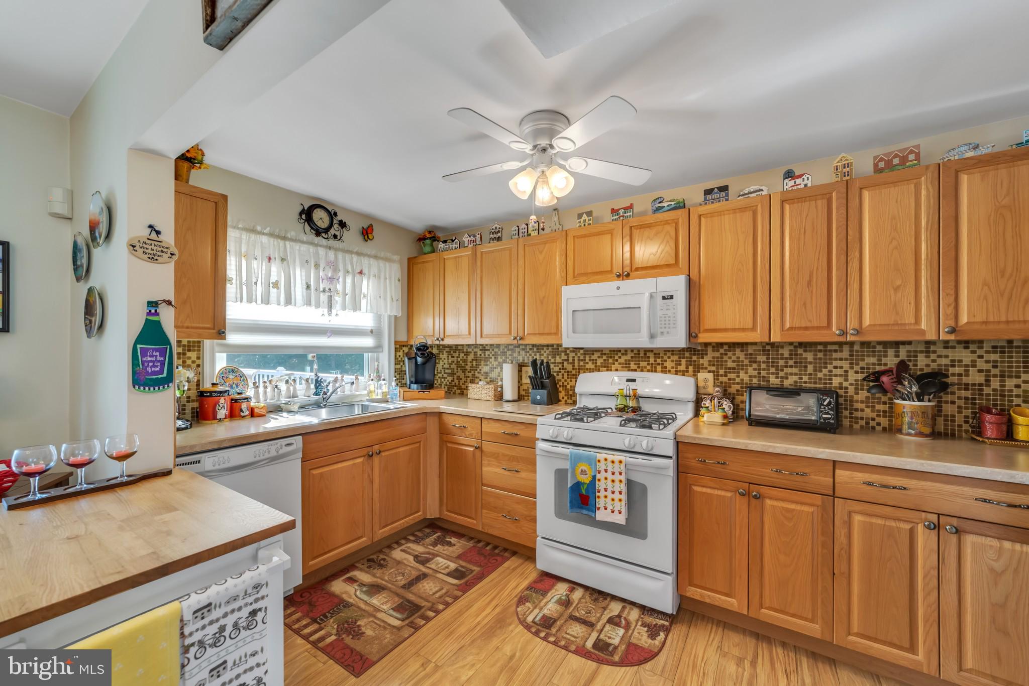 313 Austin Drive Clifton Heights, PA 19018 - Photo 12 of 29