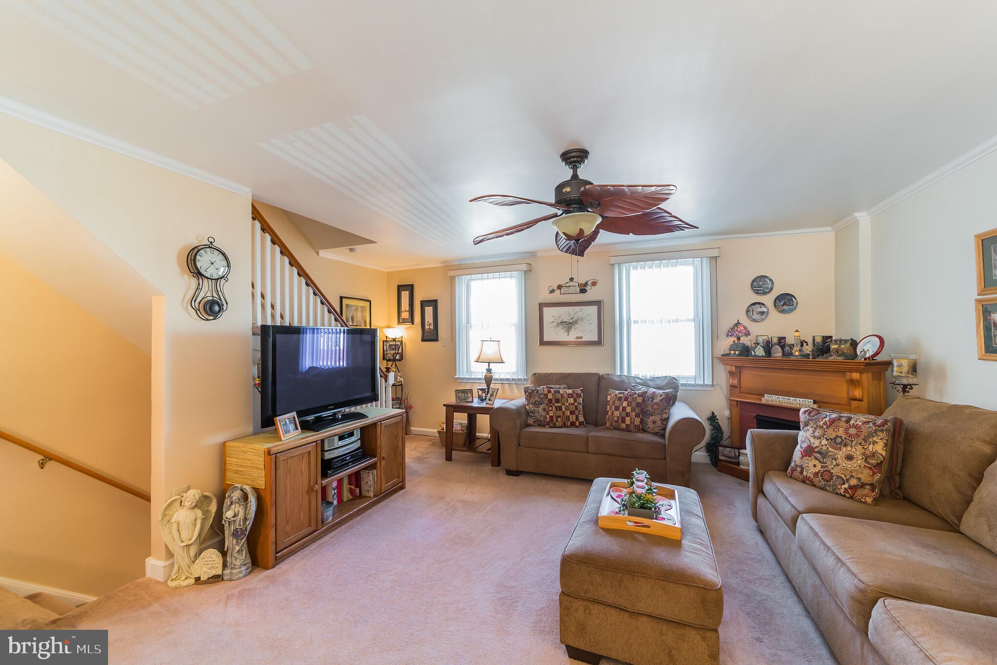 313 Austin Drive Clifton Heights, PA 19018 - Photo 8 of 29