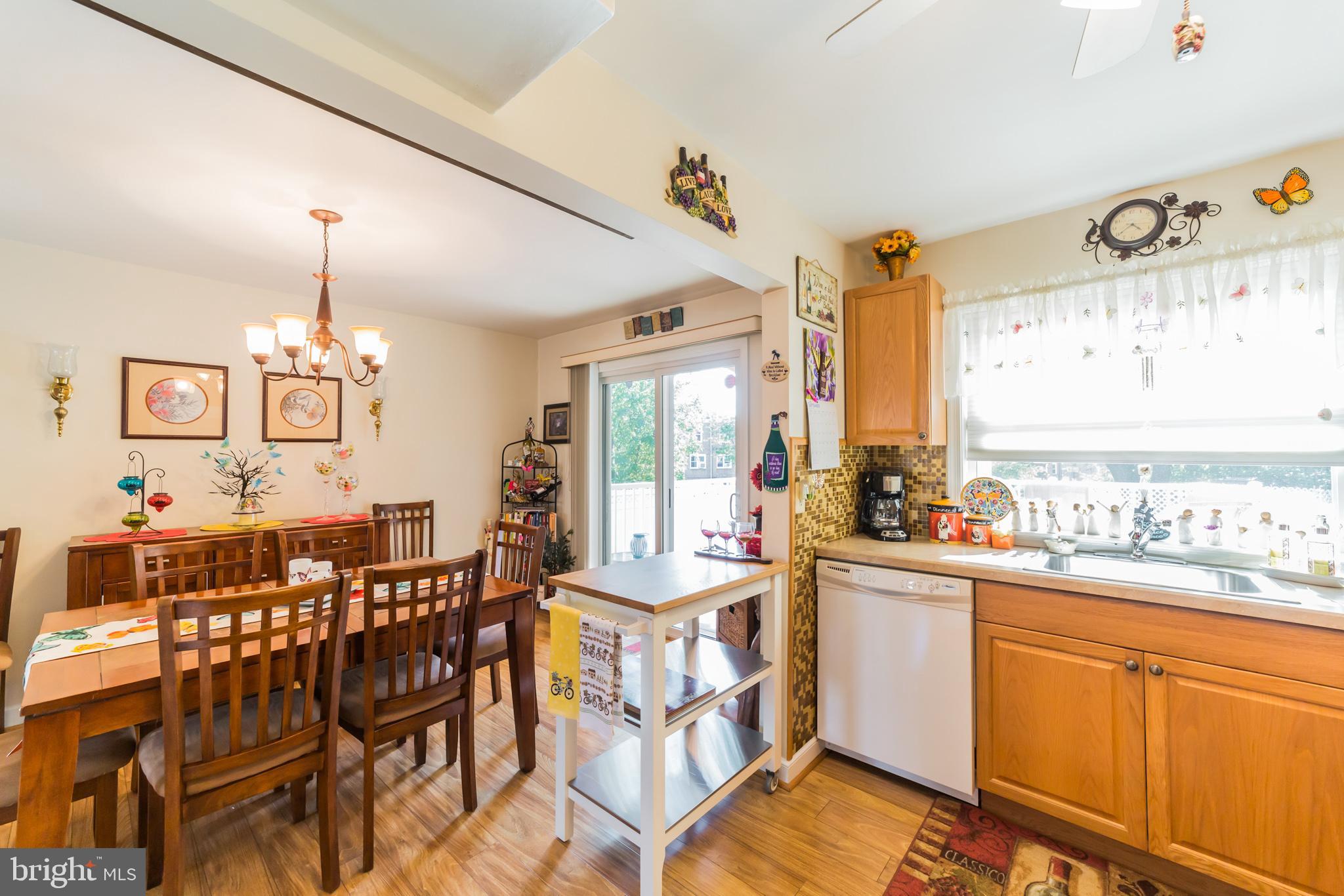 313 Austin Drive Clifton Heights, PA 19018 - Photo 9 of 29