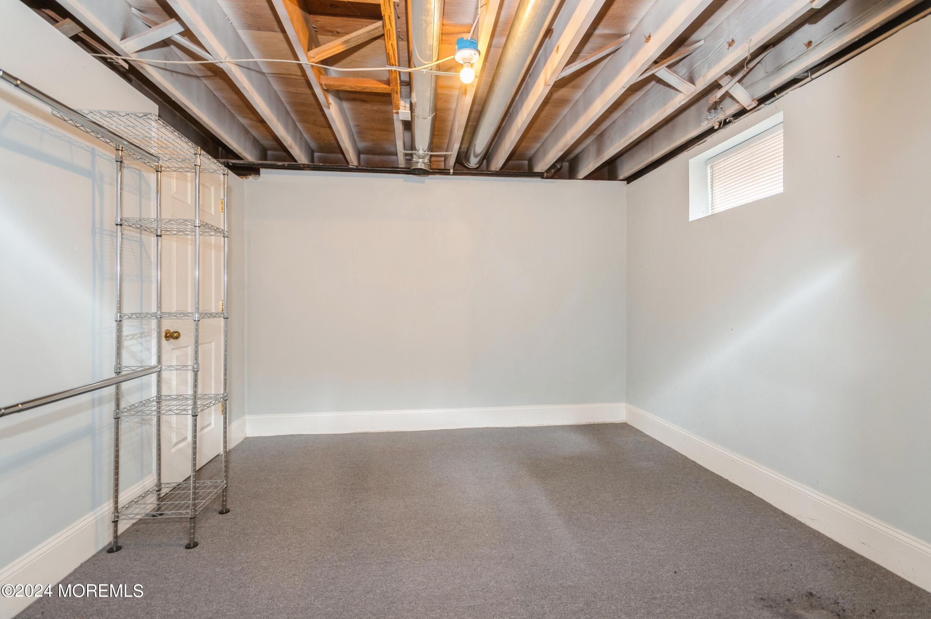 19 Holly Road Brick, NJ 08723 - Photo 11 of 16 a view of small space