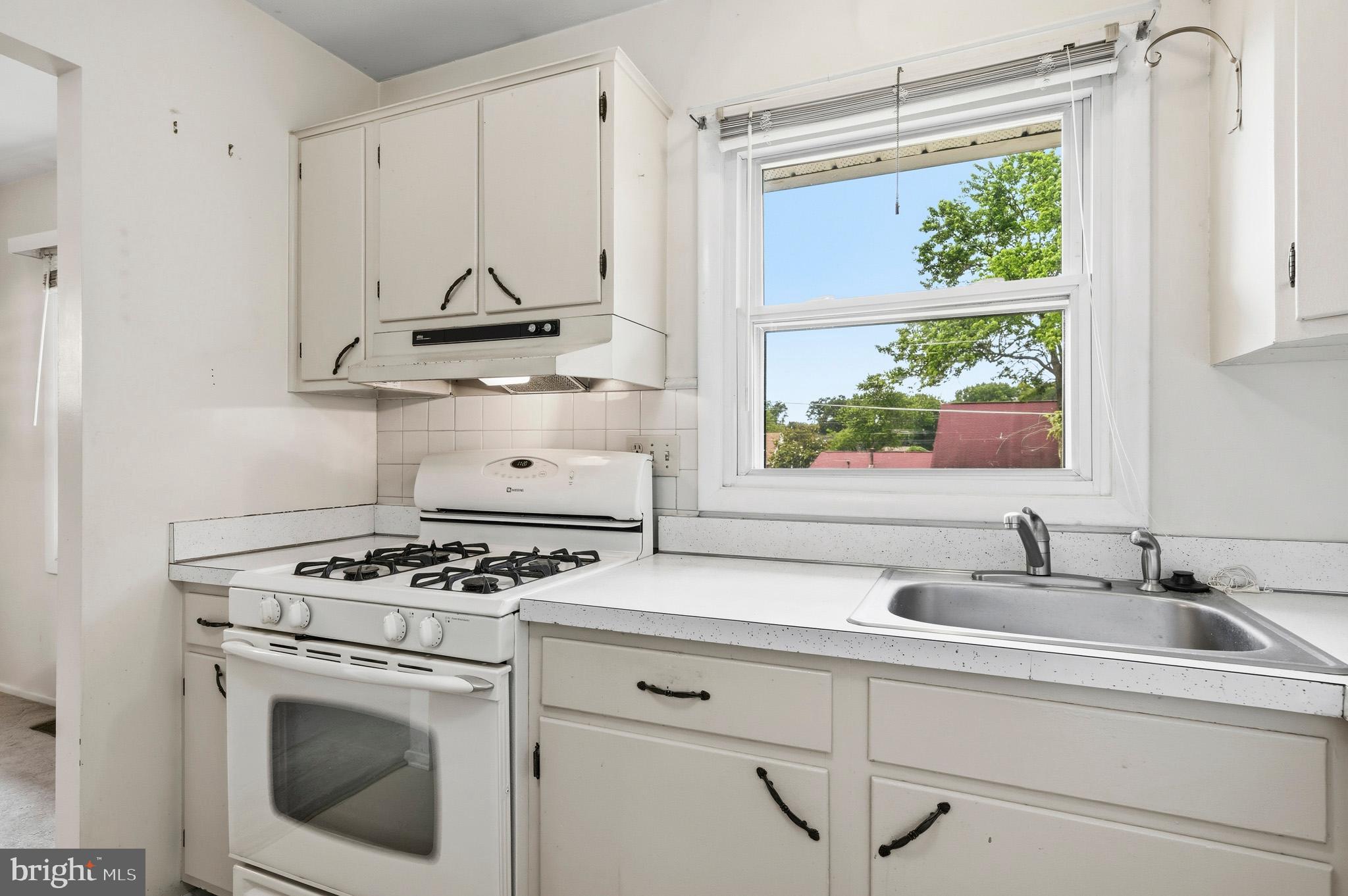 215 Compton Road Waldorf, MD 20602 - Photo 11 of 32