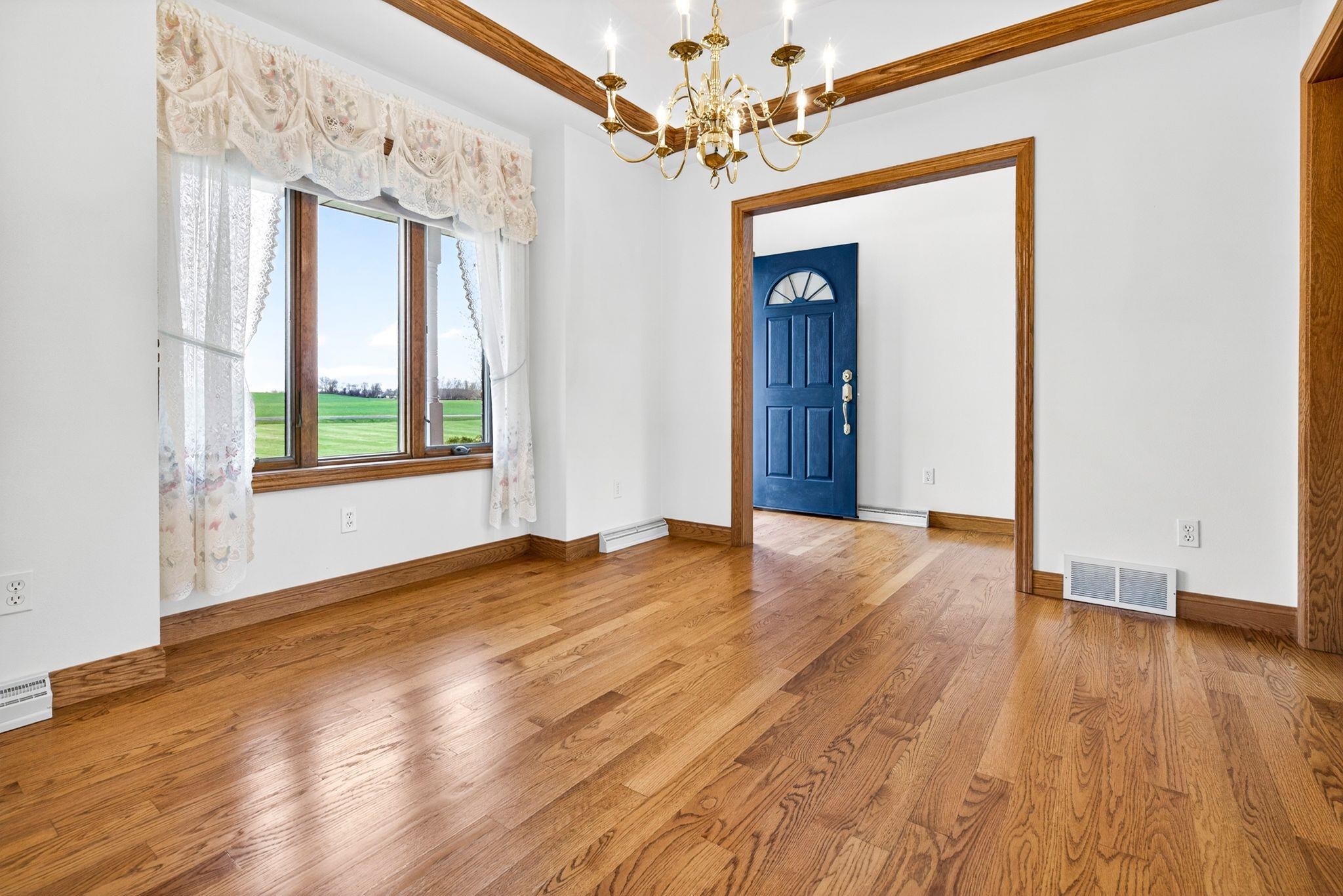 4665 West Edgewood Drive Appleton, WI 54913 - Photo 15 of 74