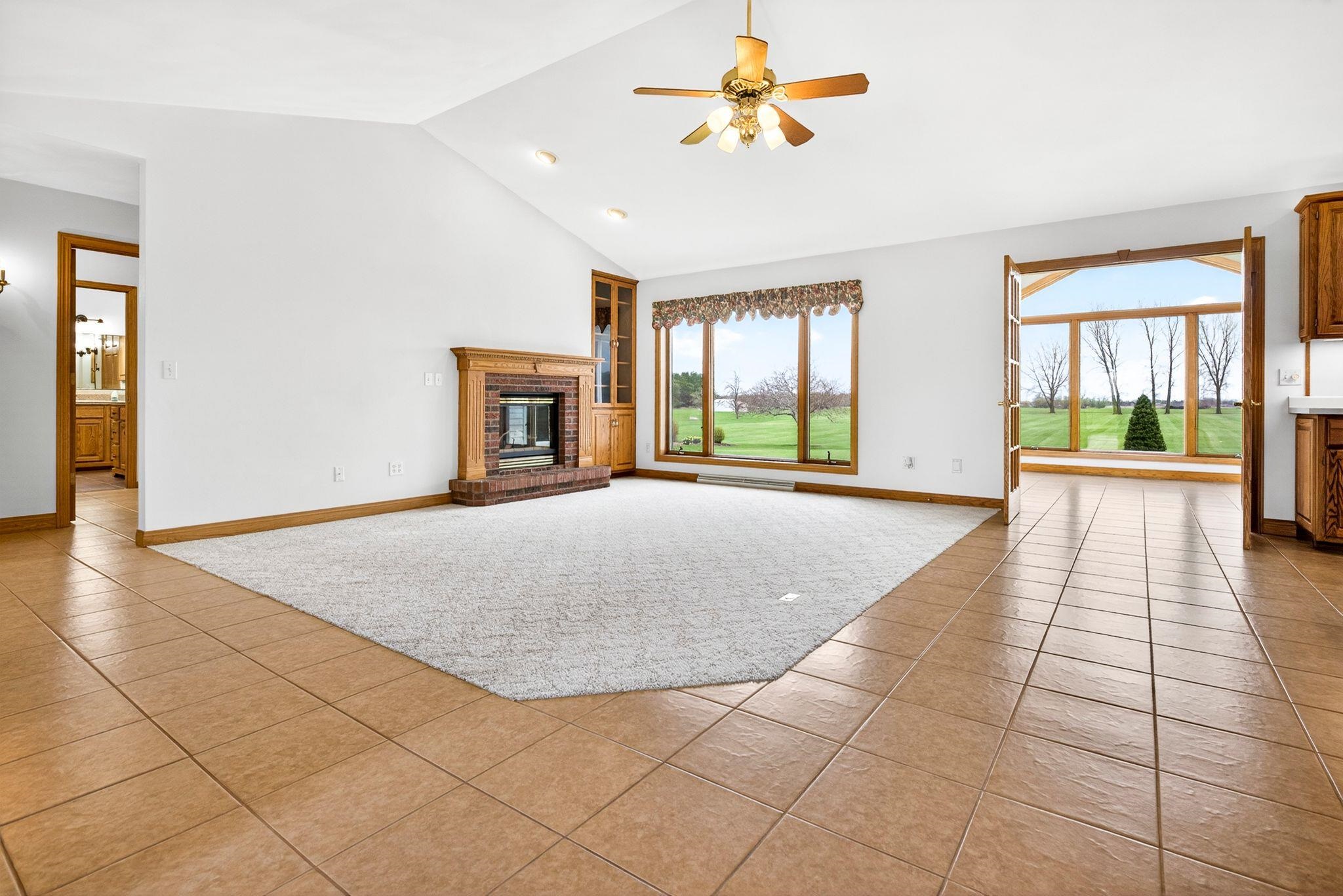 4665 West Edgewood Drive Appleton, WI 54913 - Photo 18 of 74