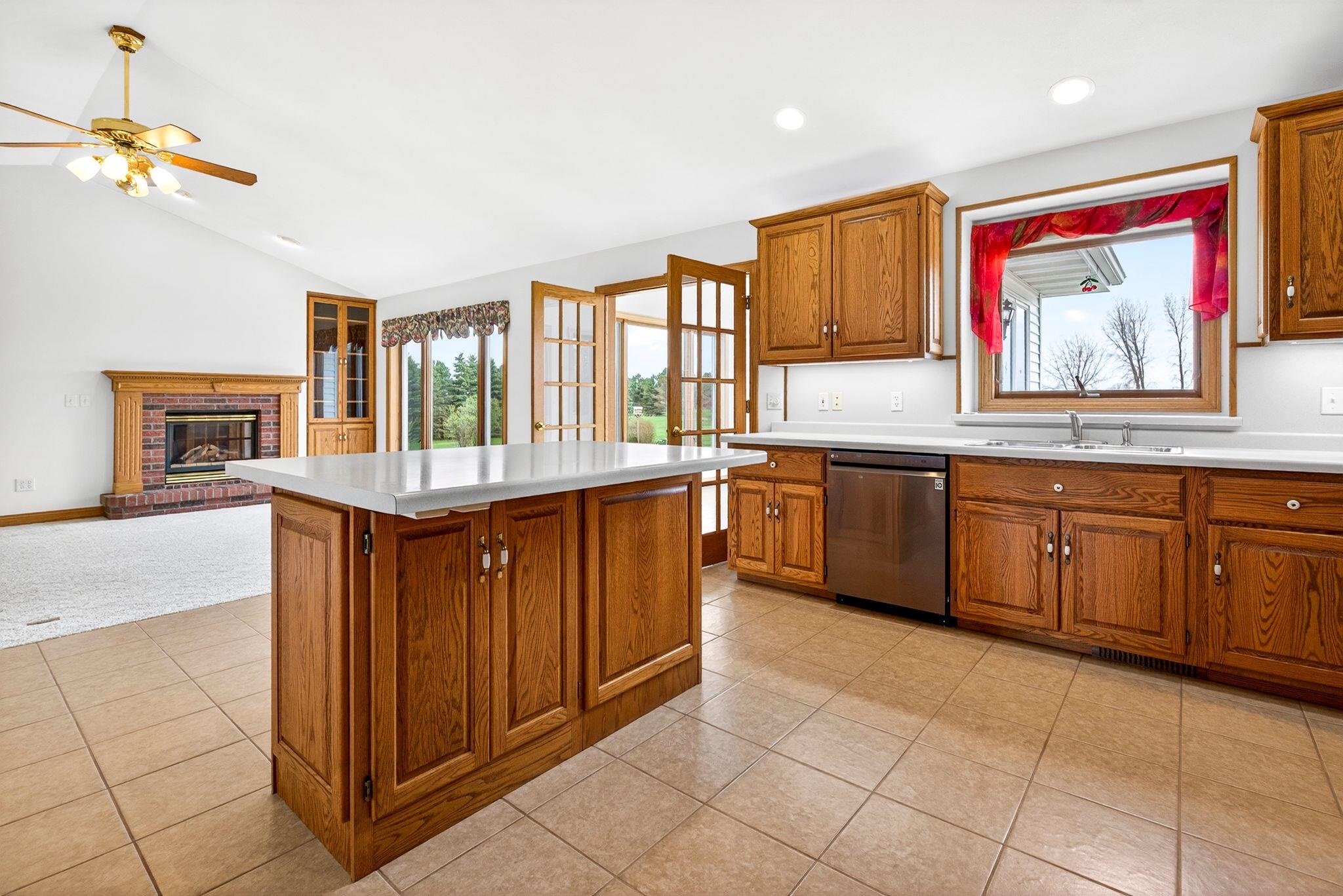 4665 West Edgewood Drive Appleton, WI 54913 - Photo 28 of 74