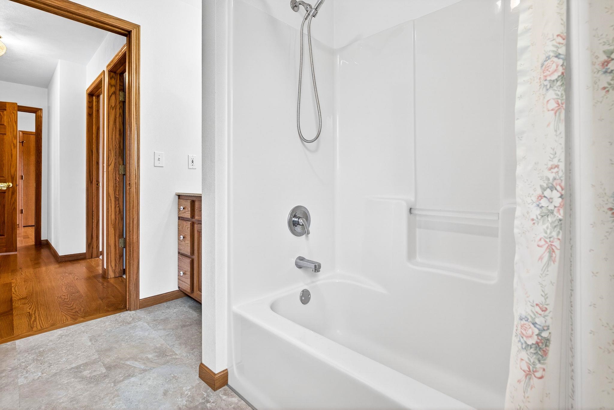 4665 West Edgewood Drive Appleton, WI 54913 - Photo 41 of 74
