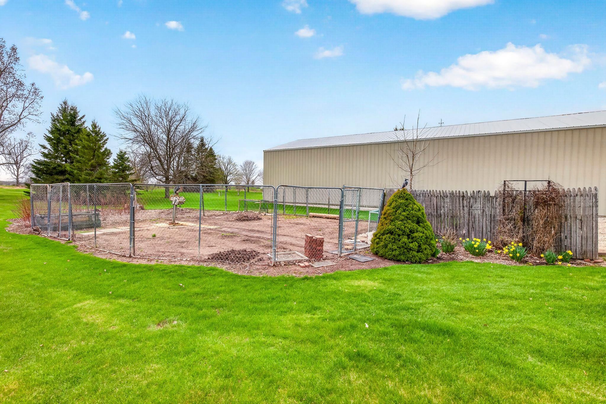 4665 West Edgewood Drive Appleton, WI 54913 - Photo 6 of 74