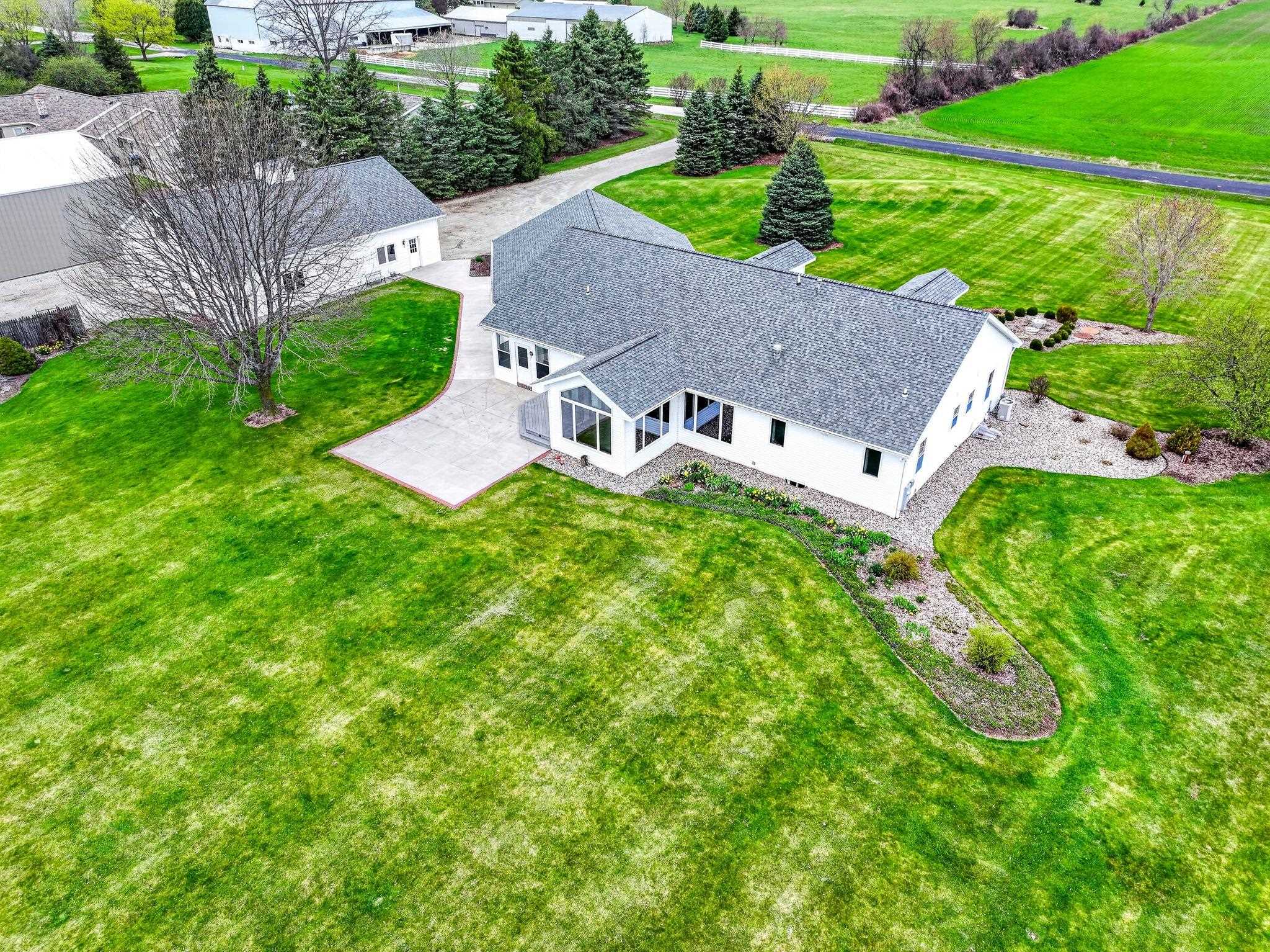 4665 West Edgewood Drive Appleton, WI 54913 - Photo 73 of 74