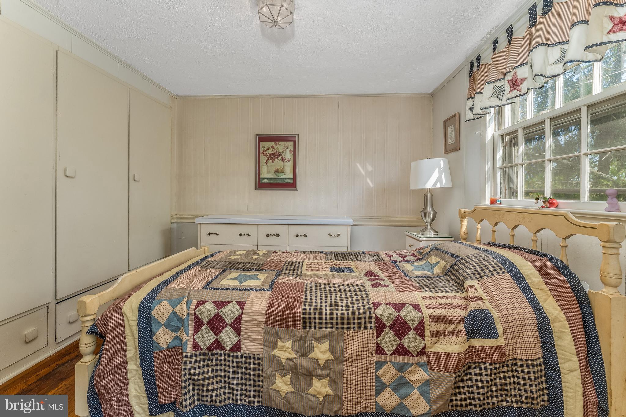 1556 River Road Titusville, NJ 08560 - Photo 17 of 38 Bedroom in Redhome