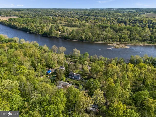 $899,000 | 1556 River Road, Titusville, NJ 08560