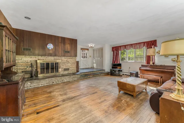 $899,000 | 1556 River Road, Titusville, NJ 08560